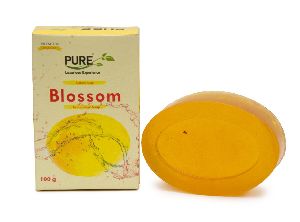 blossom-transparent-soap-pure